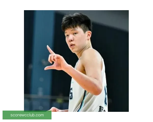 杨瀚森自评赛季成绩打60分 直言终于掌握骗术技巧